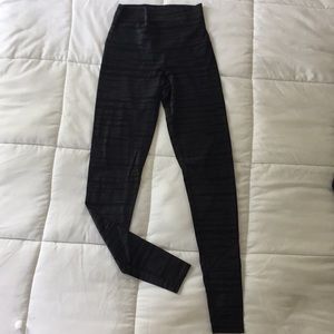 ONZIE Legging (LIKE NEW)